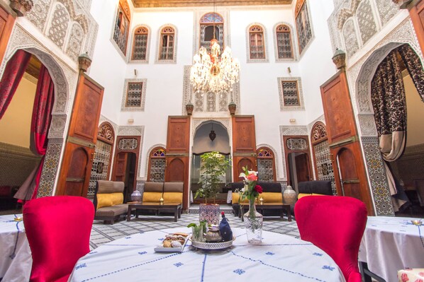 Triple Room | In-room dining