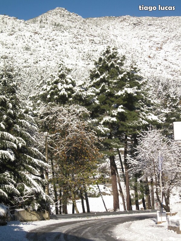 إطلالة على الجبل