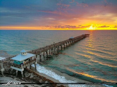 JupRent's - Beachy Keen - 2Bed/2Bath -Jupiter - Beach Pool Golf Fishing Biking