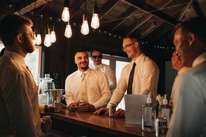 Bar (in der Unterkunft)
