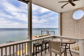 Terrace/patio - Amazing 6 Bedroom Condo Right on the Bay with Private Dock! (South Padre Island)