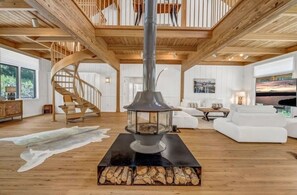 Interior - Waterfront, lake estate, reunions, 8 bedrooms, Acadia Nat'l Park, Bar Harbor (Ellsworth)