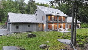 Exterior - Waterfront, lake estate, reunions, 8 bedrooms, Acadia Nat'l Park, Bar Harbor (Ellsworth)