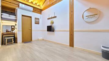 Basic Double Room | Free WiFi