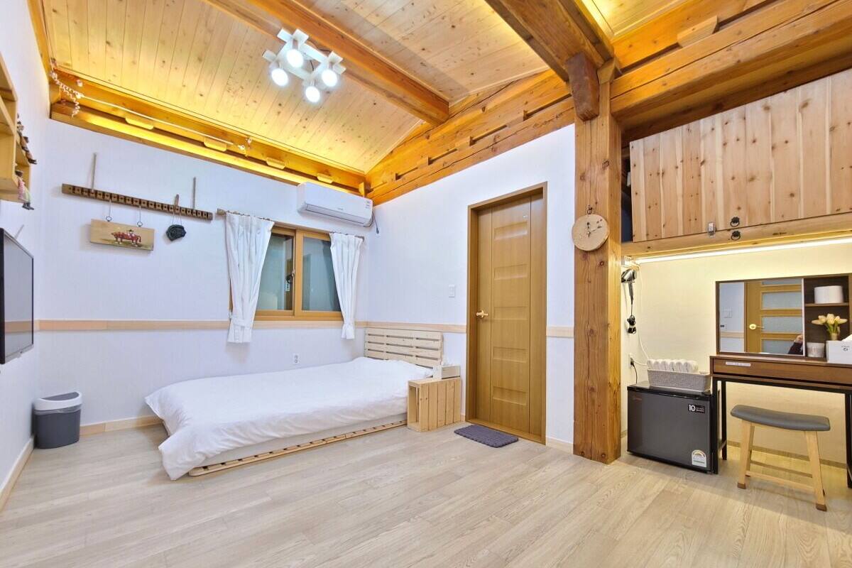 Standard Double Room | WiFi (free)