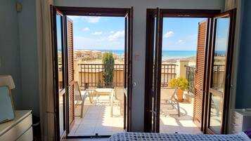 2 chambres, fer et planche Ă repasser, Wi-Fi, draps fournis