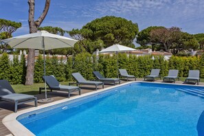 Piscine extérieure, piscine chauffée
