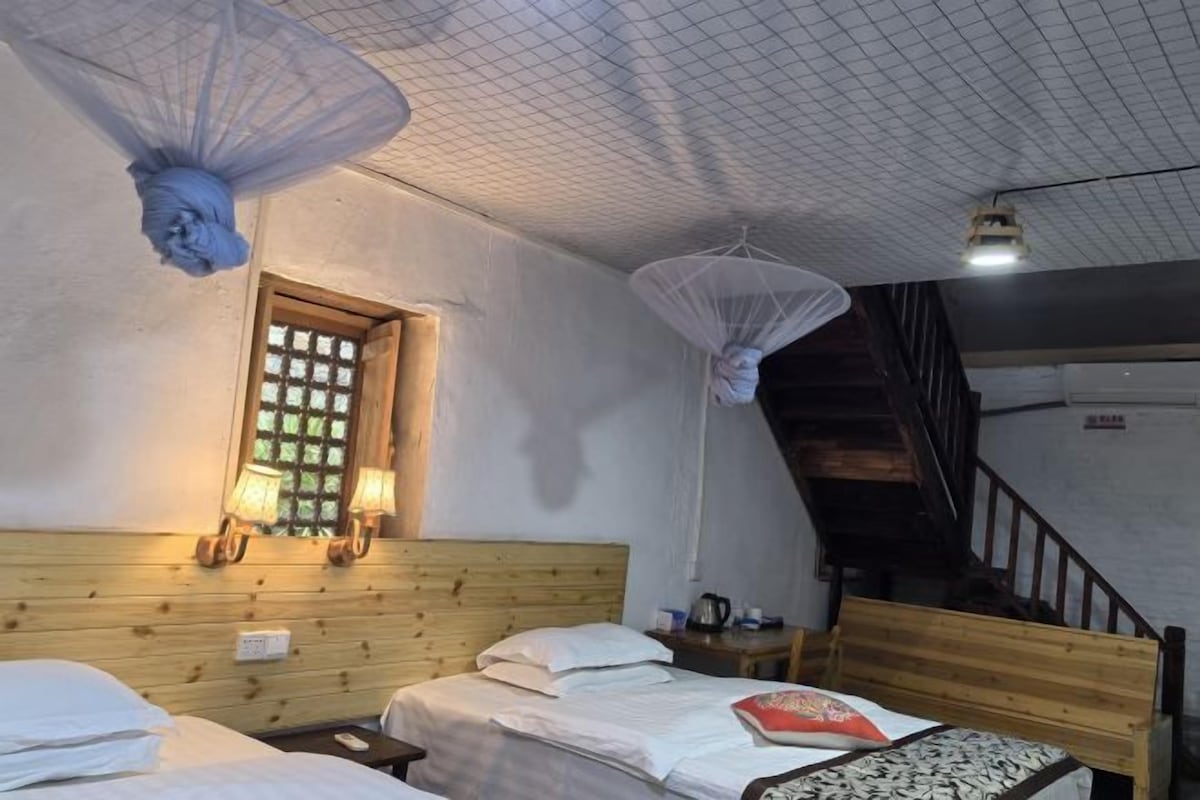 Bureau, Wi-Fi gratuit, décoration personnalisée