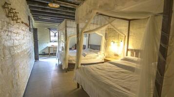 Decoración personalizada, escritorio y wifi gratis