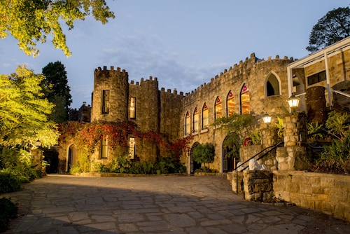 The Manor Basket Range