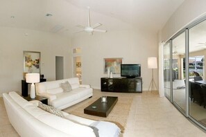 Smart TV, DVD player, books, stereo