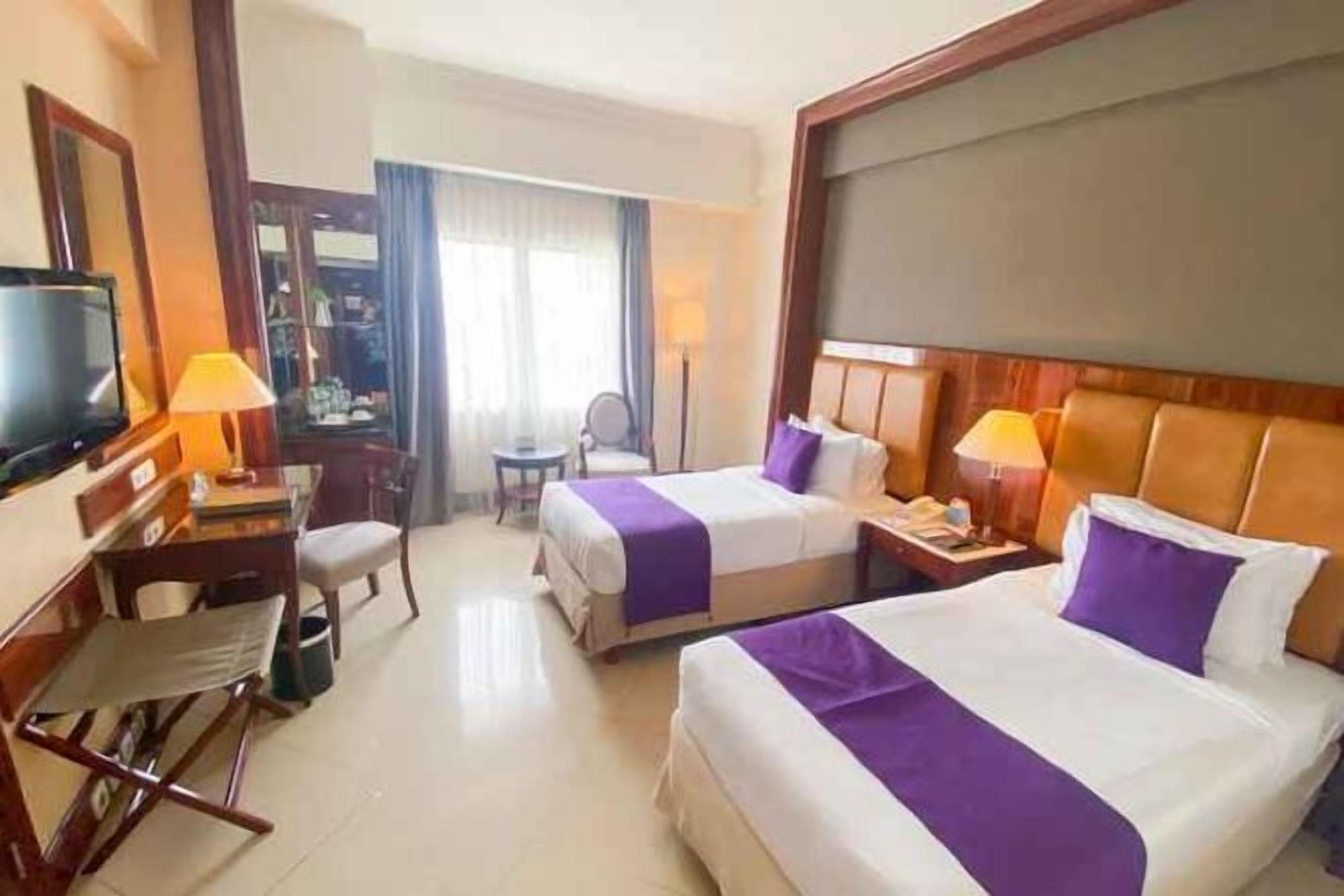 1 bedroom, premium bedding, down comforters, minibar