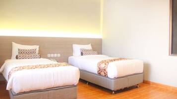 Superior Room | In-room safe, desk, soundproofing, free WiFi