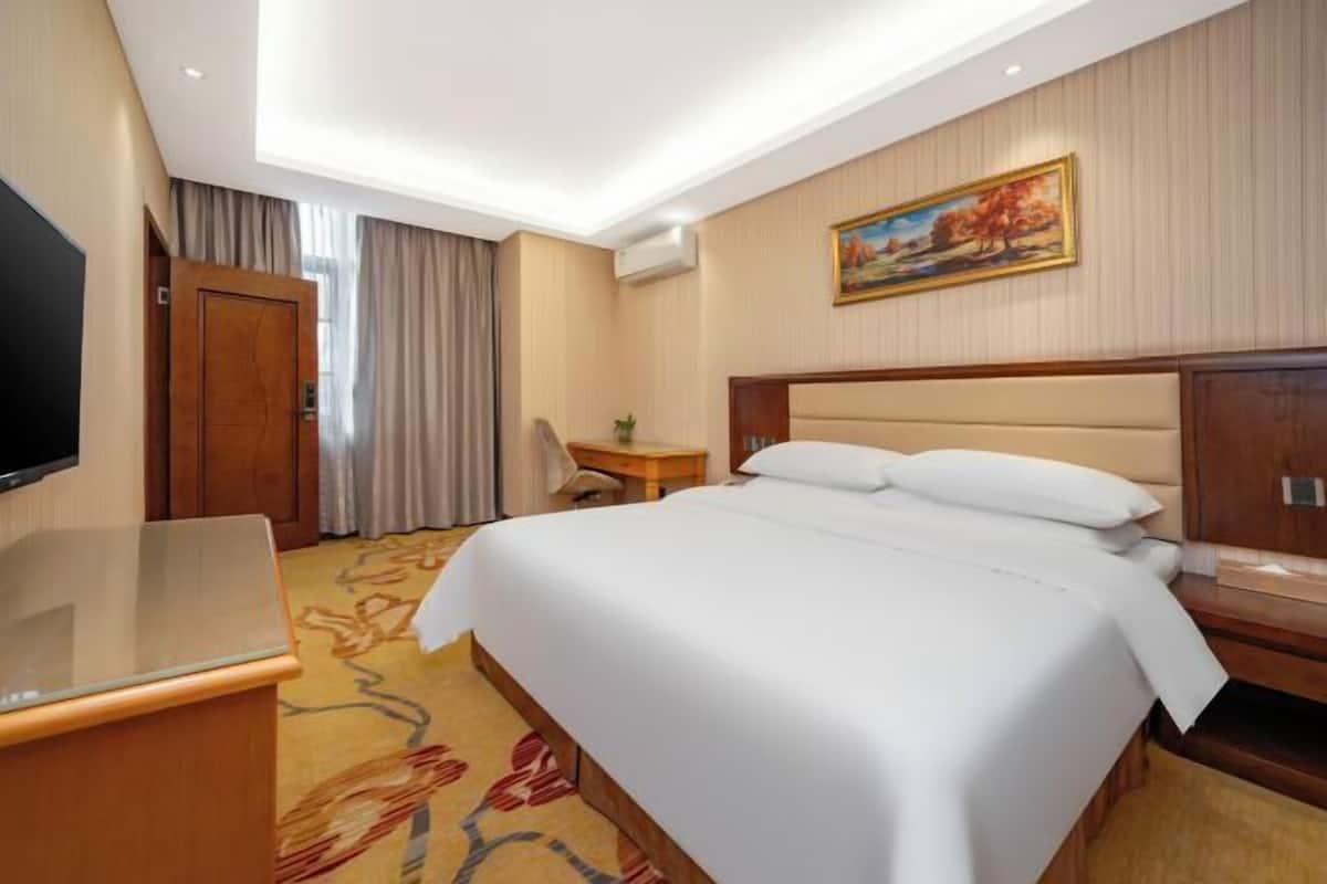Desk, blackout drapes, iron/ironing board, free WiFi
