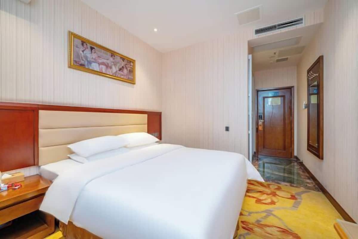 Desk, blackout drapes, iron/ironing board, free WiFi