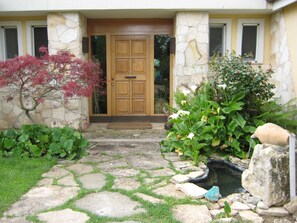 Entrée de l’hébergement