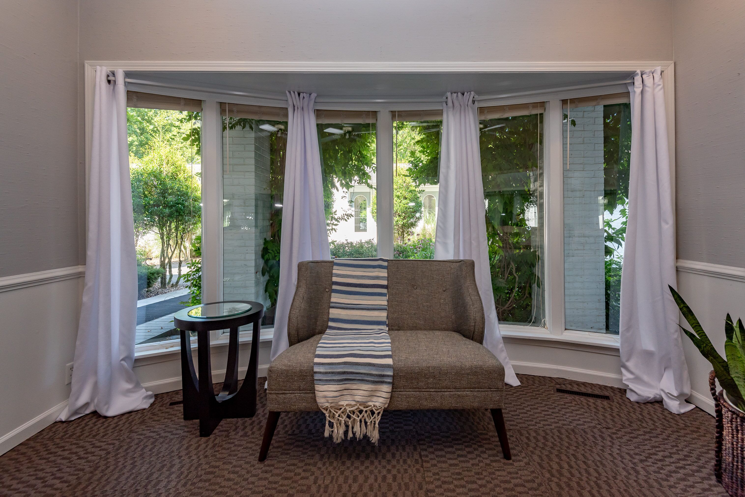 ロマンティック スイート 専用バスルーム コートヤードビュー (5)