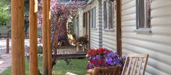 Redstone Cliffs Lodge