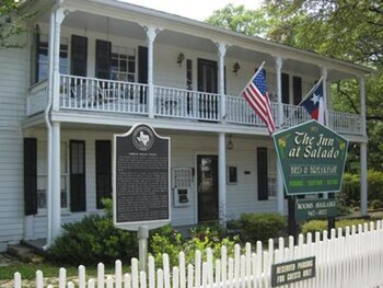 The Inn At Salado