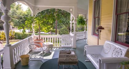 Sugar Magnolia Bed & Breakfast