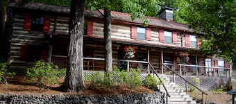 Sugar Tree Inn