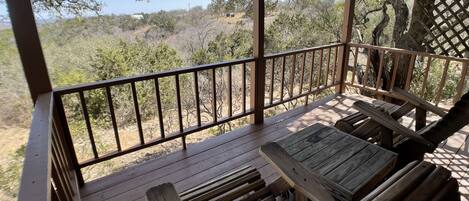 The Lookout Cabin, Pet Friendly | Terrace/patio