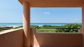 Superior Duplex, 2 Bedrooms, Kitchen, Beachfront | Balcony