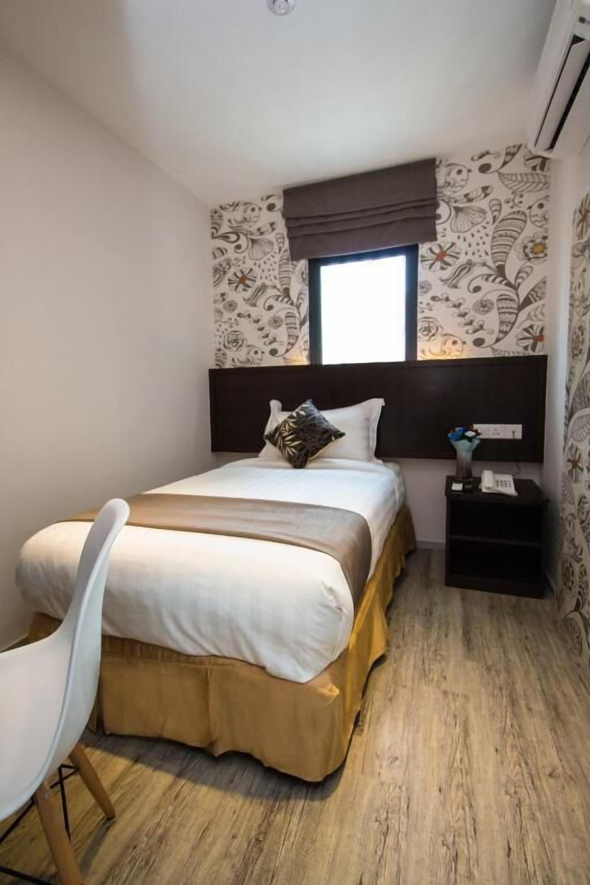 in-room safe, desk, iron/ironing board, free wifi