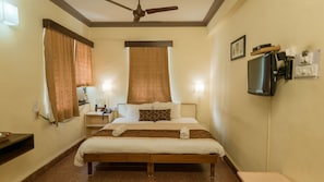 Standard Room | In-room safe, rollaway beds, free WiFi - Hotel Gopika International (Panaji)