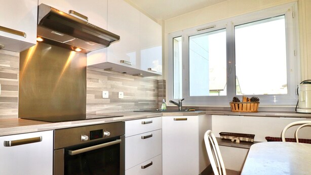 Fridge - Annecy: Spacious F2 50m from lake with balcony and parking (Annecy)