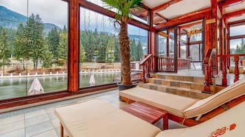 Sauna, Whirlpool, Dampfbad, Massageanwendungen