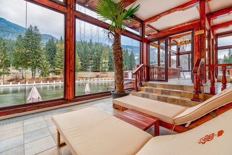 Sauna, hot tub, steam room, massages. Hotel Aurelius Imparatul Romanilor