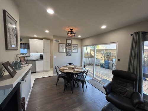 Carlsbad Village Casa de Playa! A pocos pasos de la arena y el pueblo!