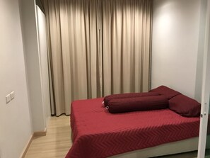1 Bedroom  | 1 bedroom, blackout drapes