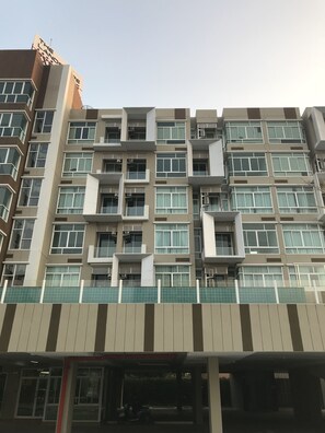 บริเวณภายนอก