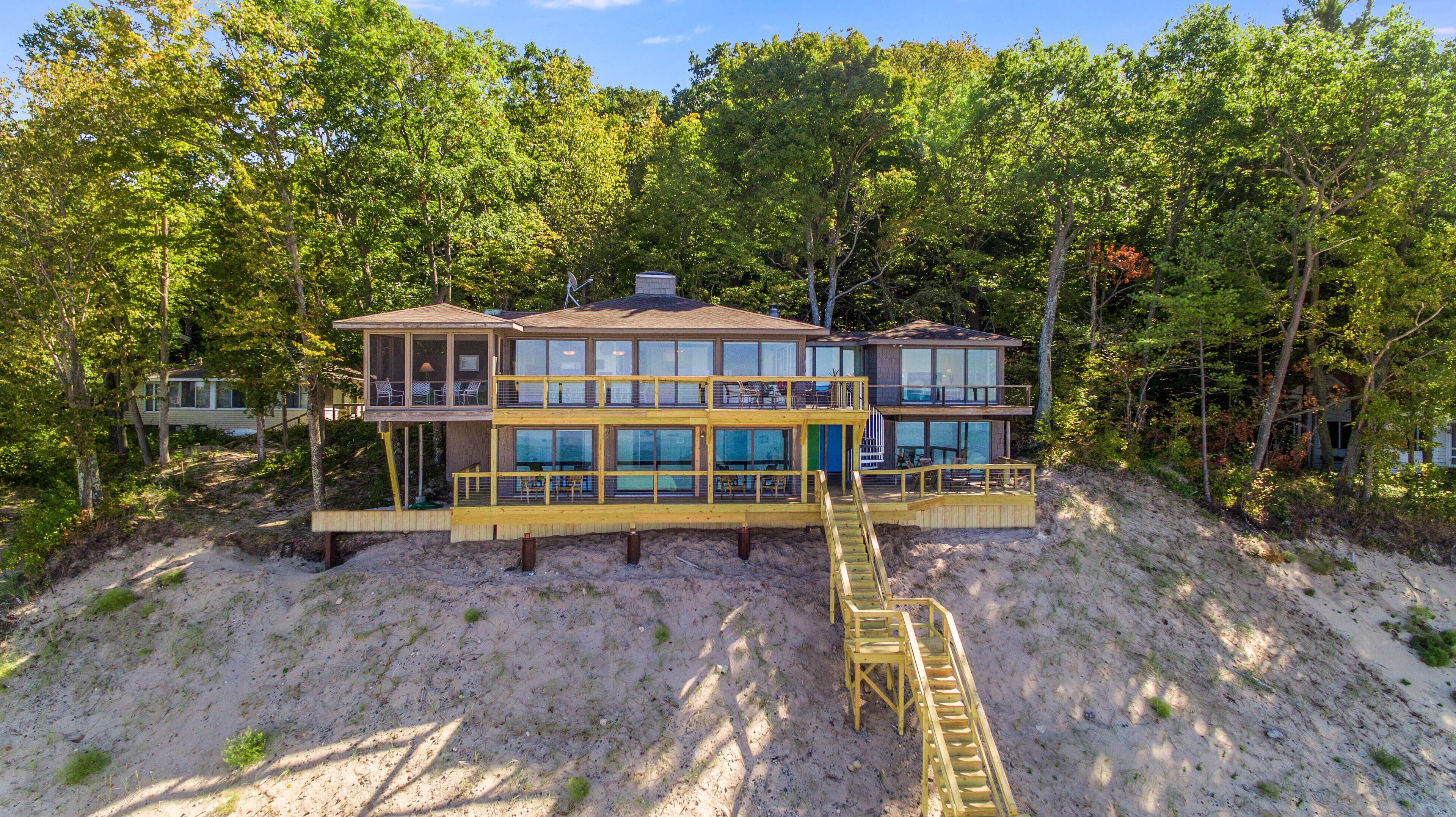 Stunning Lake Michigan Beach House with Private Steps to the Beach