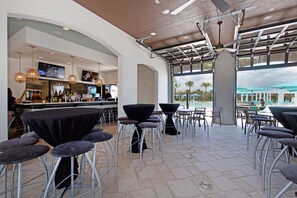 Bar (on property) - Windsor @ Westside
5 Bed, Private townhouse, Private Pool, Wonderful Amenities (Kissimmee)