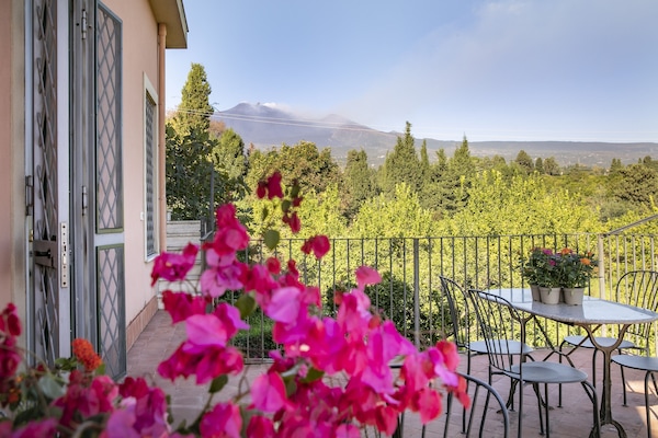 Classic Double Room, Terrace, Garden View (Sea and Etna view) | Terrace/patio