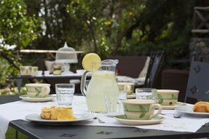 Free daily buffet breakfast  - Agriturismo San Leonardello (Giarre)