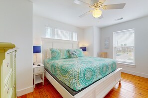 3 bedrooms, WiFi, bed sheets