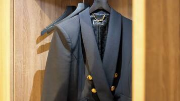 Dobbeltrom – basic, 1 soverom | Safe på rommet, skrivebord, strykejern/-brett og wi-fi (inkludert)