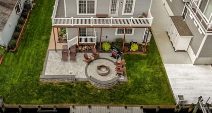 Upscale Waterfront Home with Elevator, Solar Powered