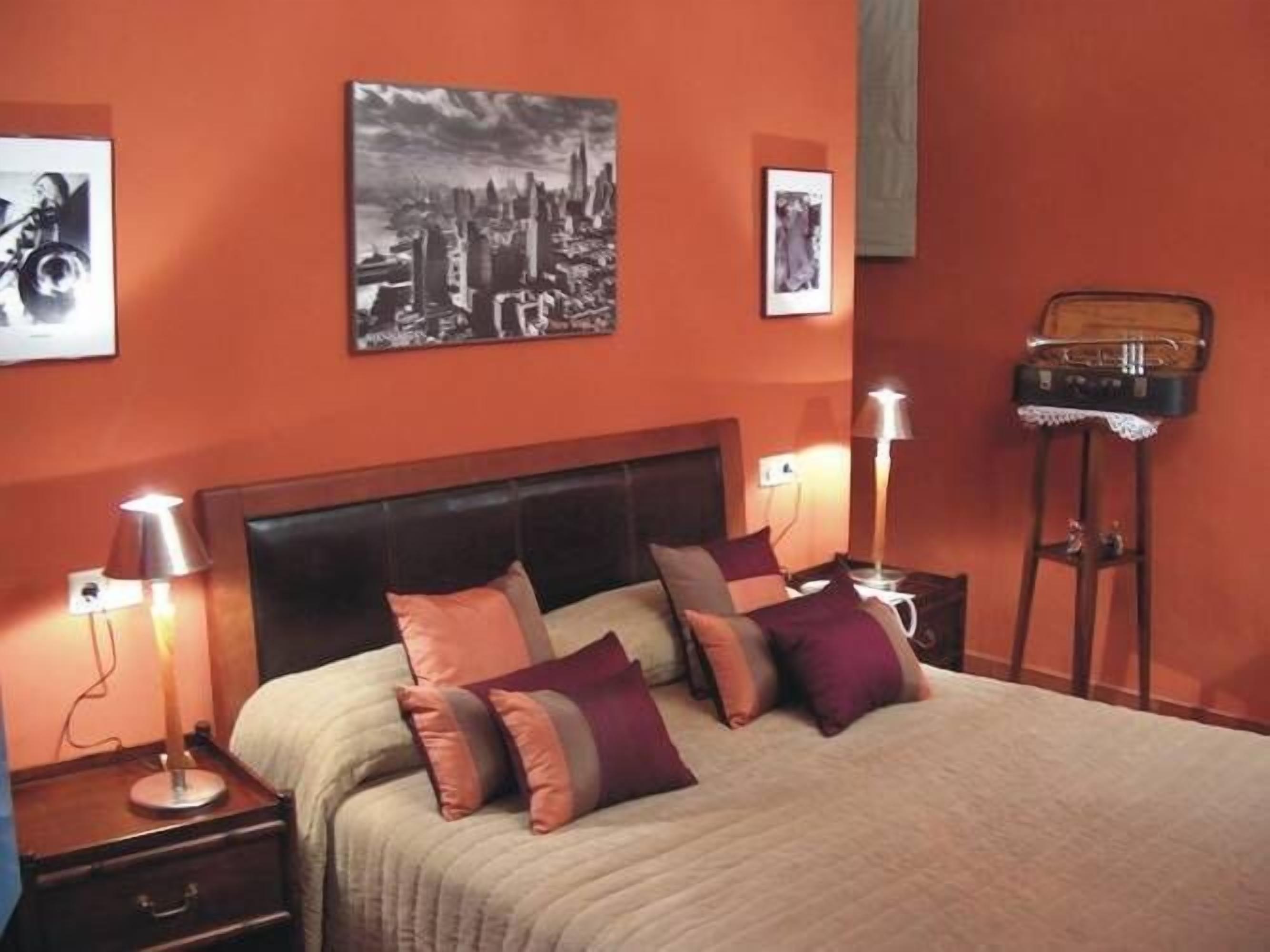 In-room safe, desk, blackout curtains, free WiFi