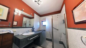 Bathroom - Hotel Utopía (Benalup-Casas Vieja)