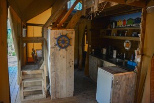 Tienda clásica, baño privado (Grand Lodge) | Cocina privada