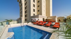 Exterior - Dubai huge terrace Penthouse with pool (Dubai)