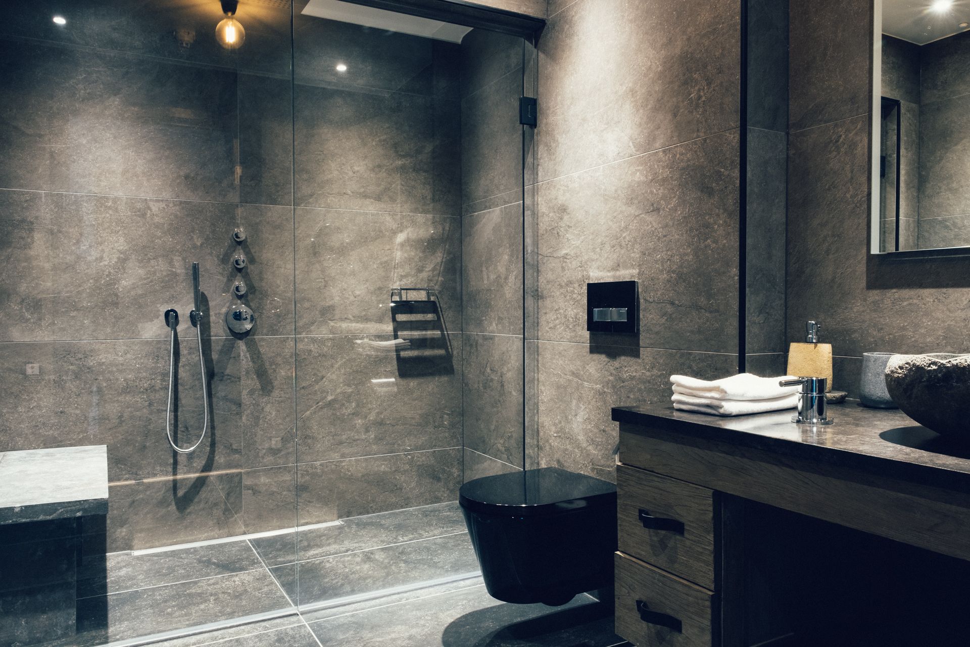 room with steam sauna | bathroom | shower