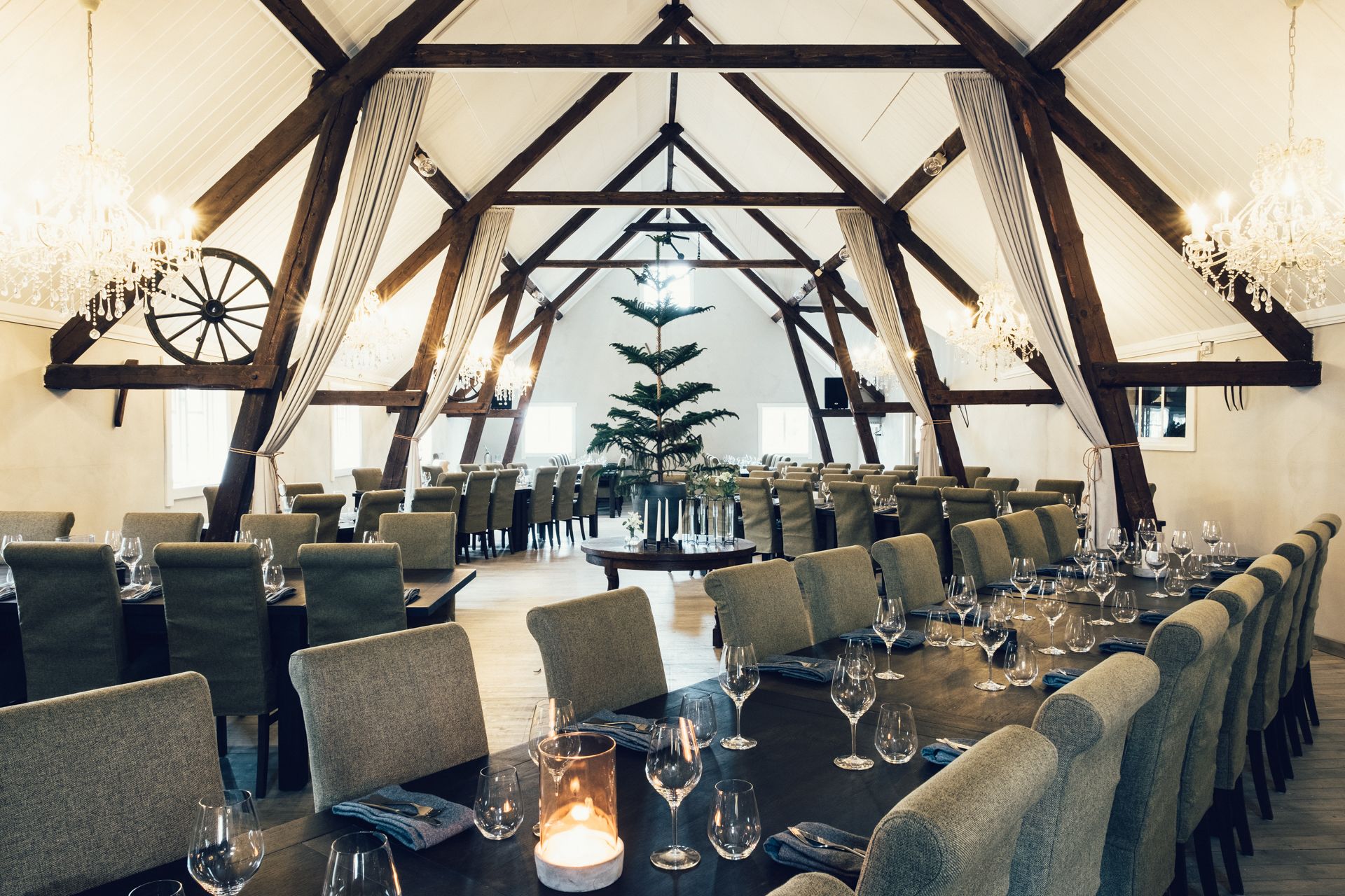 breakfast, lunch, dinner served; local cuisine