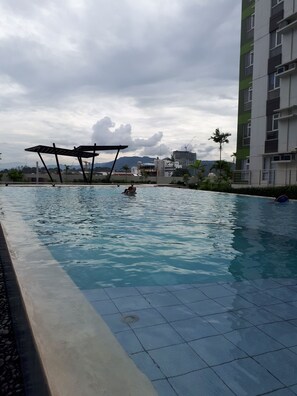 Outdoor pool - Centrio Tower Studio Unit (Cagayan de Oro)