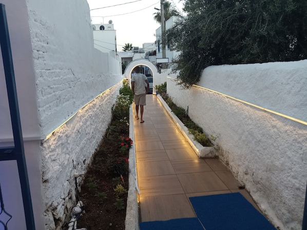 Property entrance - Okyanus Otel (Bodrum)